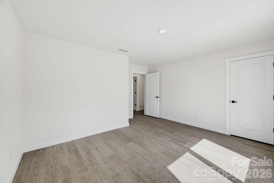 Spacious, unfurnished interior of a new home in , Conover (Image 11).