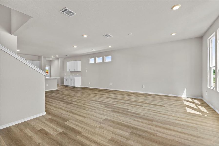 Spacious, unfurnished interior of a new home in , Fort Worth (Image 26).