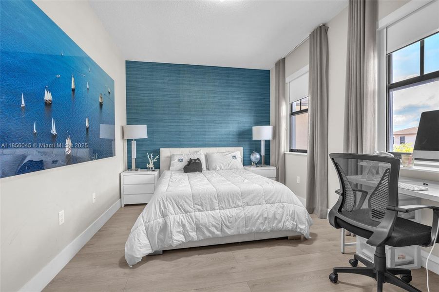 Furnished interior view inside a new home in , Miramar (Image 37).