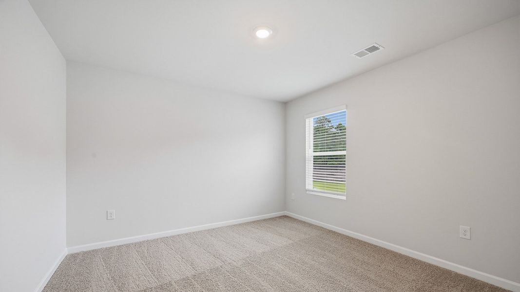 Spacious, unfurnished interior of a new home in Brooks Station, Dacula (Image 19).
