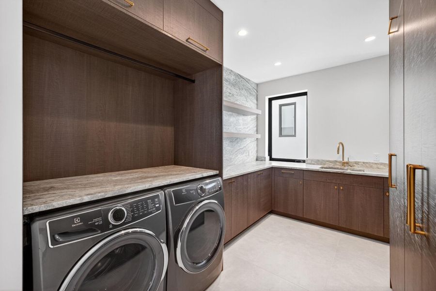 Furnished interior view inside a new home in , Fort Lauderdale (Image 14). Furnished interior view inside a new home in , Fort Lauderdale (Image 14).