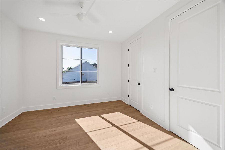 **PREVIOUS BUILDER WORK** **PREVIOUS BUILDER WORK**