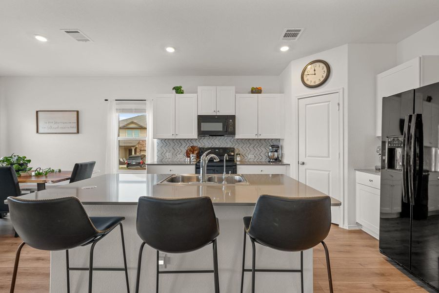 Furnished interior view inside a new home in Thunder Rock, Marble Falls (Image 14).