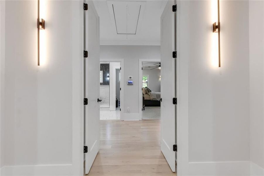 Spacious, unfurnished interior of a new home in , Roswell (Image 23).