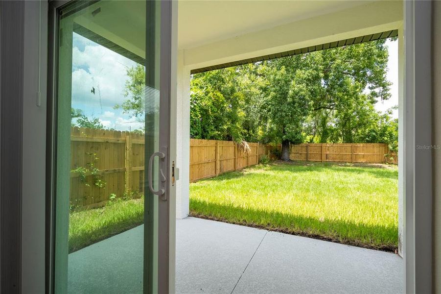 Exterior details and patio area of a home in , Orlando (Image 3).