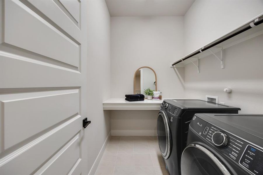 Furnished interior view inside a new home in Monterra - Classics, Fate (Image 5). Furnished interior view inside a new home in Monterra - Classics, Fate (Image 5).