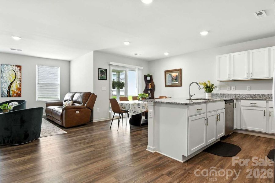Furnished interior view inside a new home in Trivium, Newton (Image 25).