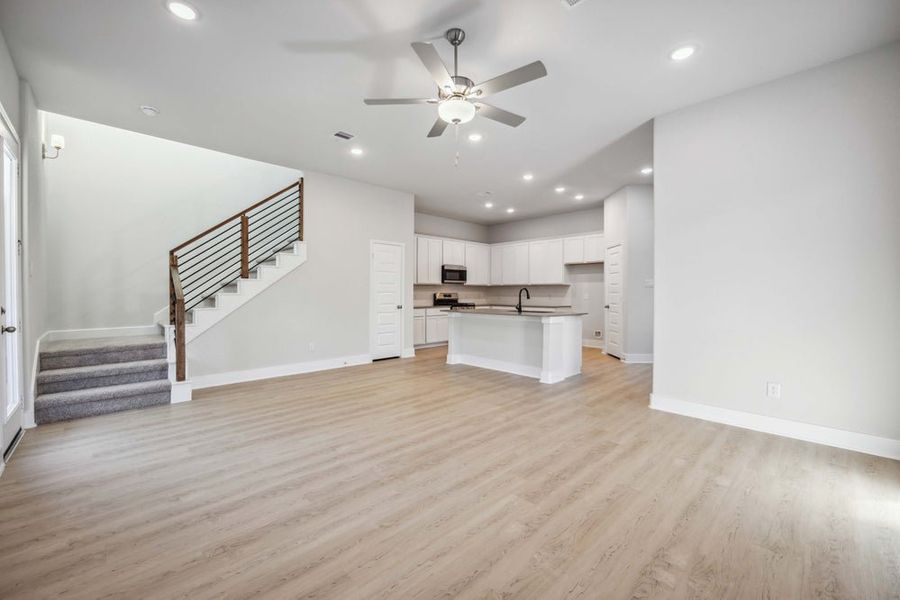 Mac Arthur Floorplan - Family Room
