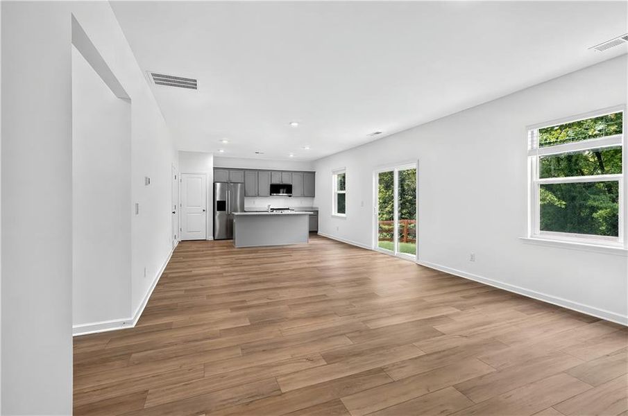 Spacious, unfurnished interior of a new home in Prentis Branch, Rome (Image 11).