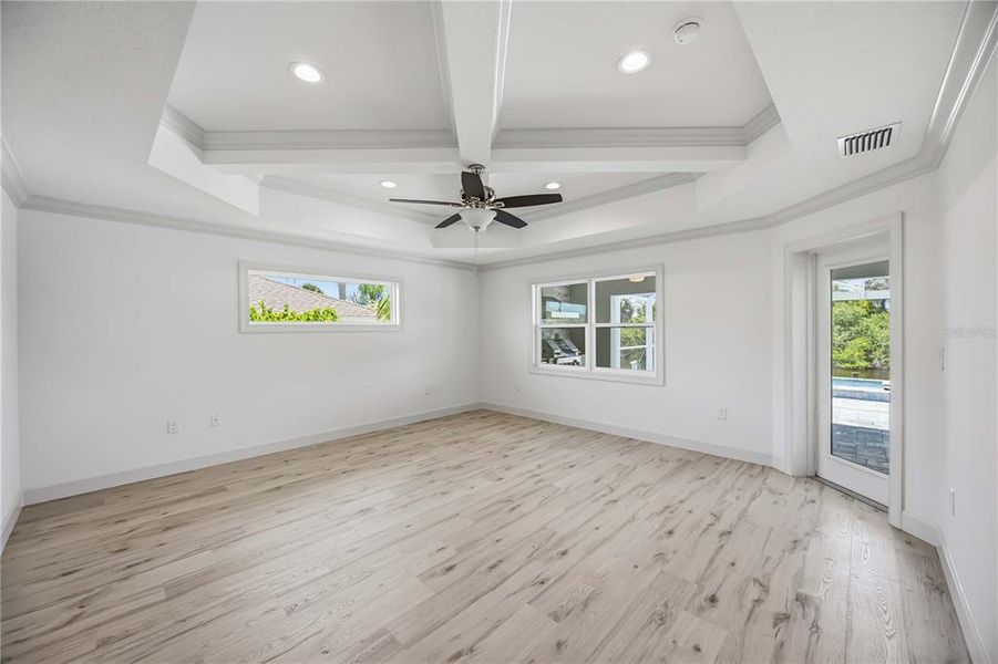 Spacious, unfurnished interior of a new home in , Port Charlotte (Image 60).