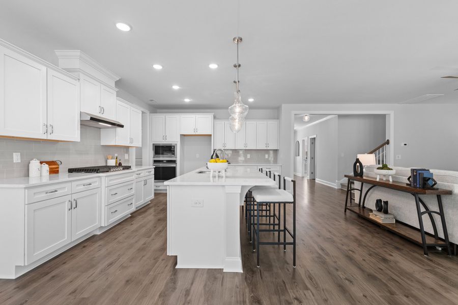 Representative furnished interior of a home built from the The Hampton by RobuckHomes in Kennebec Crossing, Angier (Image 96). Representative furnished interior of a home built from the The Hampton by RobuckHomes in Kennebec Crossing, Angier (Image 96).