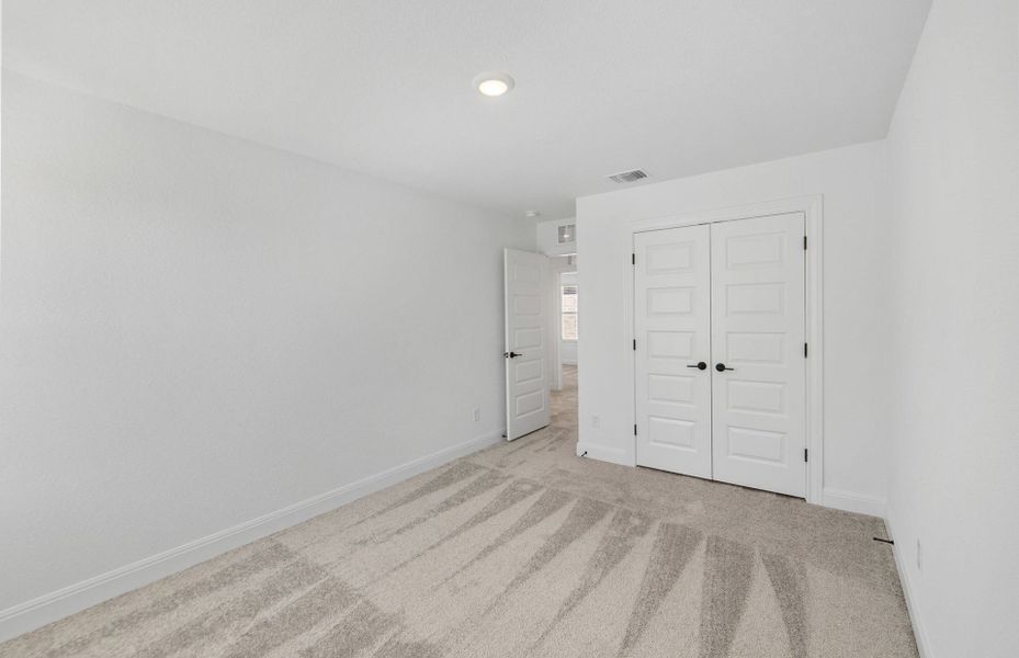 Spacious, unfurnished interior of a new home in Lagos, Manor (Image 49).