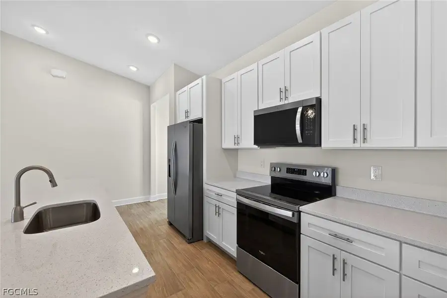 Furnished interior view inside a new home in Cape Coral, Cape Coral (Image 5). Furnished interior view inside a new home in Cape Coral, Cape Coral (Image 5).