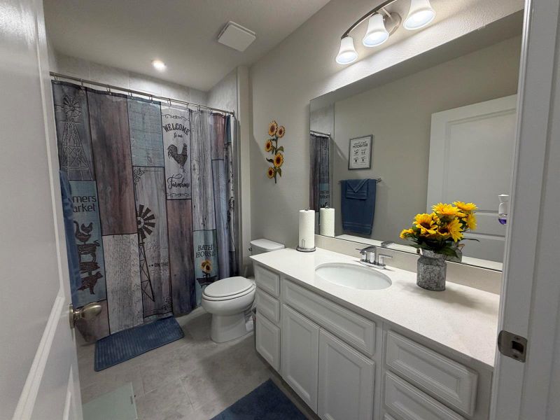 8. 3030 RF Guest Bath