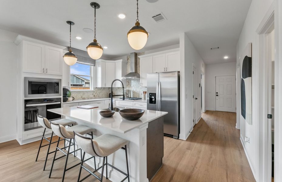 Eat-In Kitchen Island