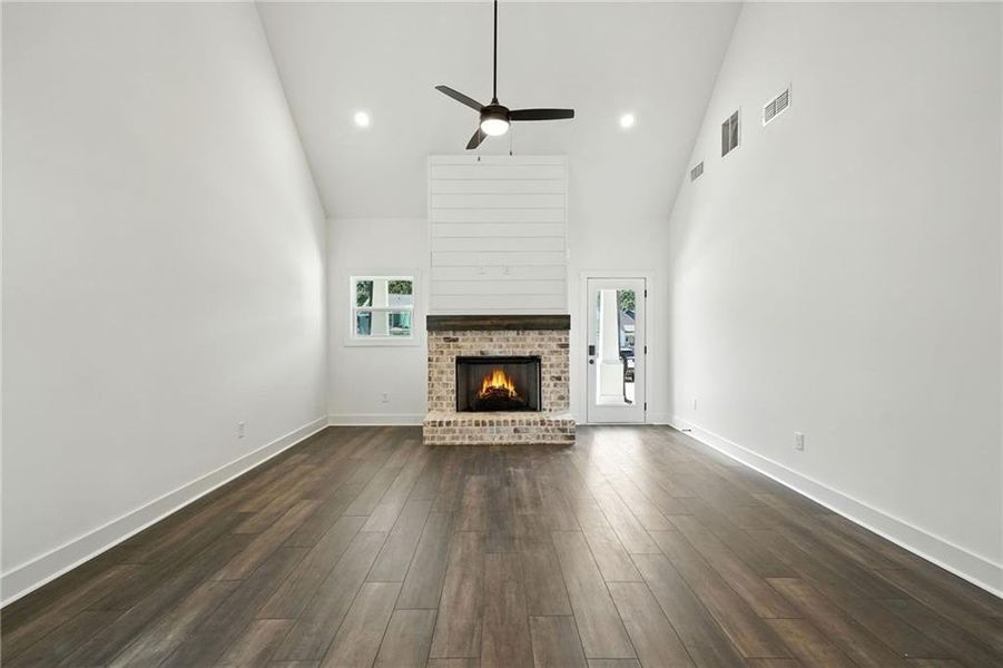 Spacious, unfurnished interior of a new home in Ferguson Corners, Emerson (Image 24).