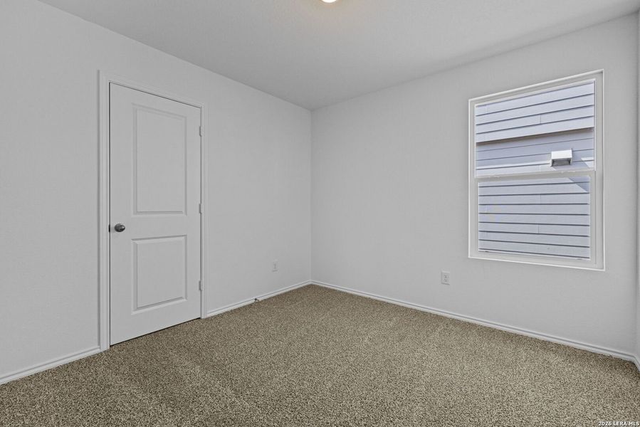 Spacious, unfurnished interior of a new home in Avenida, Converse (Image 16).