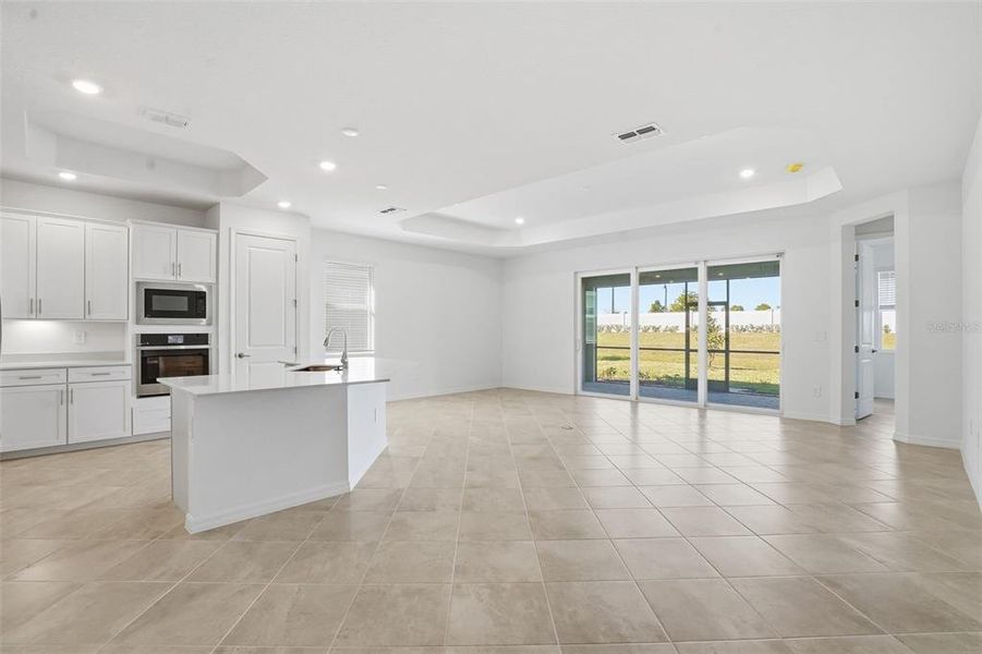 Spacious, unfurnished interior of a new home in Wellen Park Golf & Country Club, Venice (Image 23).