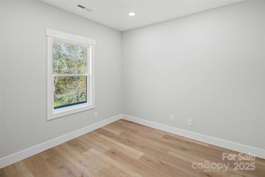 Spacious, unfurnished interior of a new home in , Asheville (Image 12).