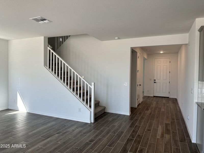 0017_ Stair Rail and entryway 0017_ Stair Rail and entryway