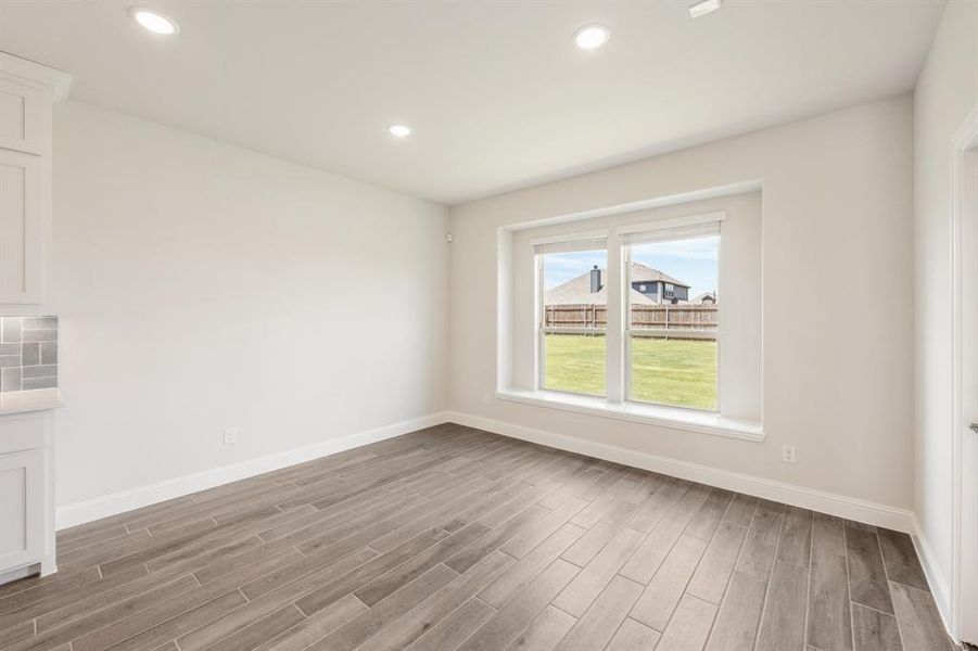 Spacious, unfurnished interior of a new home in Sunrise at Garden Valley 60-79, Waxahachie (Image 35). Spacious, unfurnished interior of a new home in Sunrise at Garden Valley 60-79, Waxahachie (Image 35).