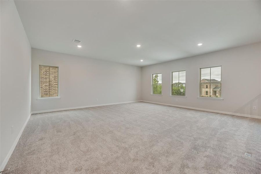 Spacious, unfurnished interior of a new home in Valencia On The Lake, Little Elm (Image 21).