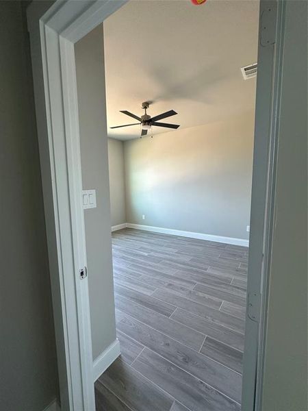 Spacious, unfurnished interior of a new home in , Dallas (Image 26).