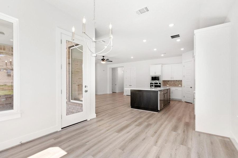 Spacious, unfurnished interior of a new home in Double Eagle Ranch, Cedar Creek (Image 13). Spacious, unfurnished interior of a new home in Double Eagle Ranch, Cedar Creek (Image 13).