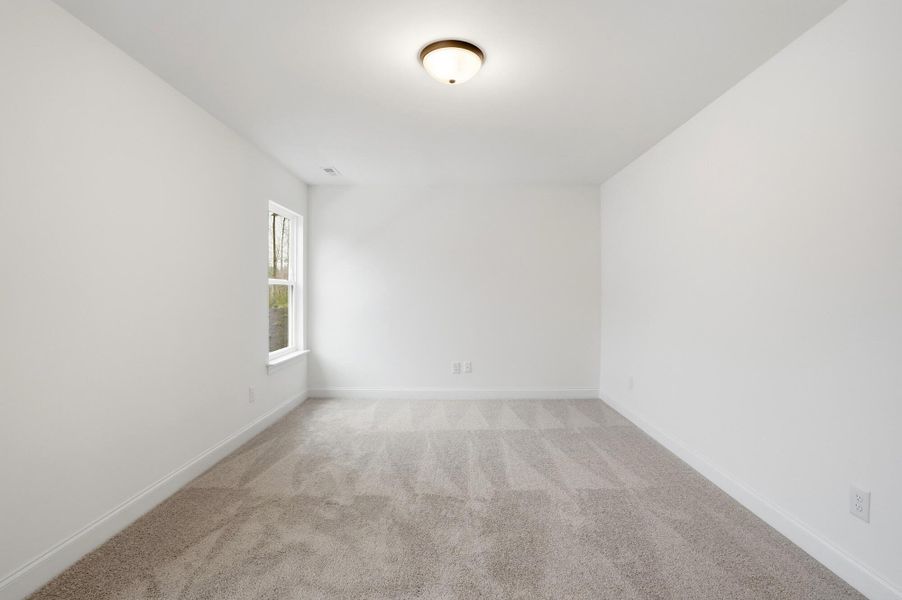 Spacious, unfurnished interior of a new home in Rone Creek, Waxhaw (Image 55).
