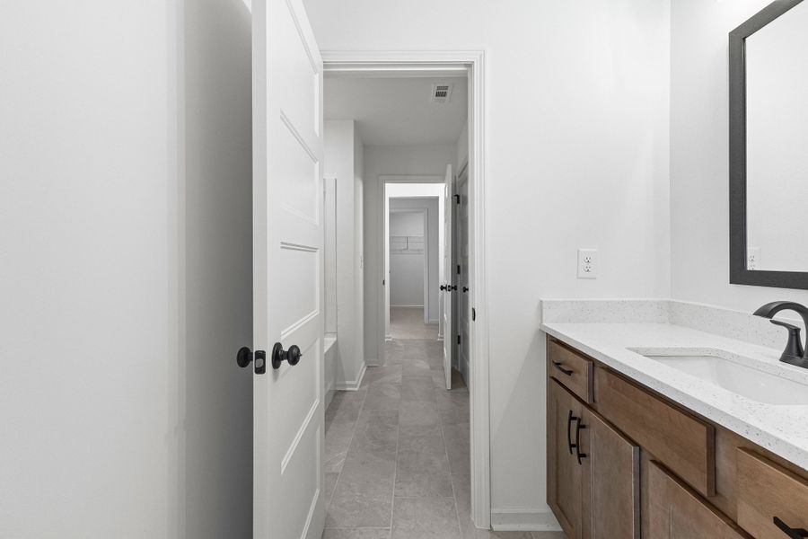 Image 58 of a home in Standing Oaks.