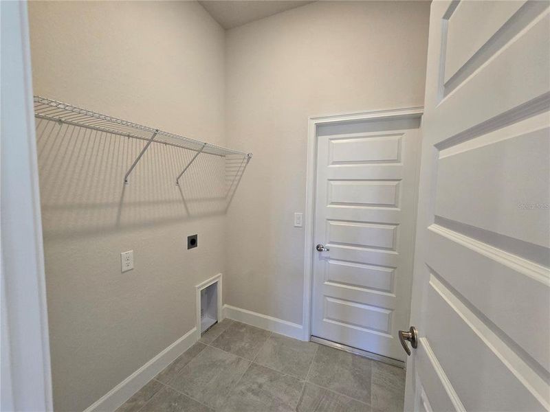 Spacious, unfurnished interior of a new home in Twisted Oaks, Beverly Hills (Image 25). Spacious, unfurnished interior of a new home in Twisted Oaks, Beverly Hills (Image 25).
