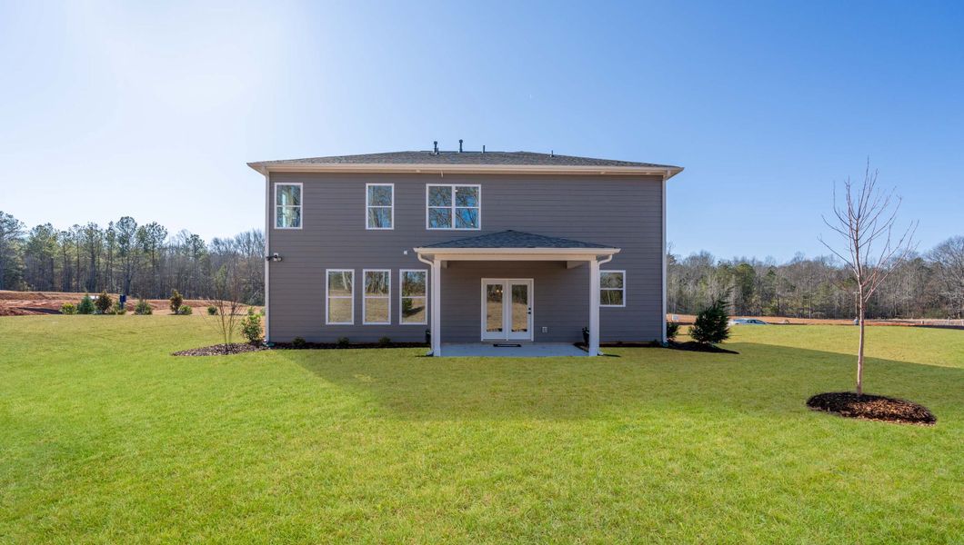 Exterior details and patio area of a home in Campbell Ridge, Piedmont (Image 3).