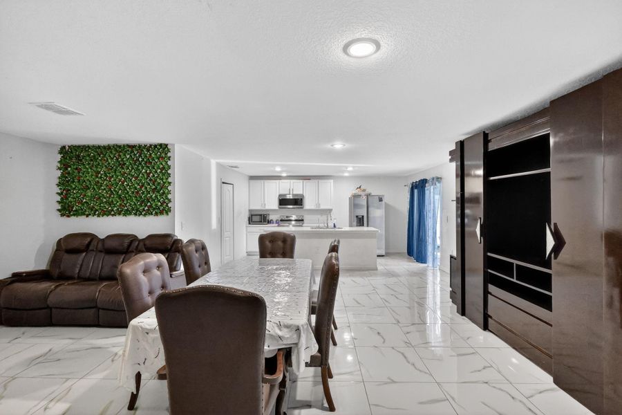 Furnished interior view inside a new home in , Fort Pierce (Image 28).