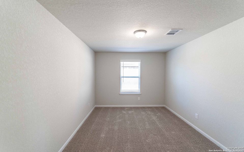 Spacious, unfurnished interior of a new home in Arcadia Ridge, San Antonio (Image 13). Spacious, unfurnished interior of a new home in Arcadia Ridge, San Antonio (Image 13).