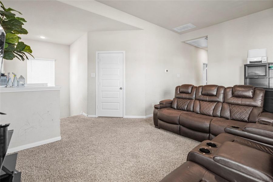 Furnished interior view inside a new home in , Huntsville (Image 25).