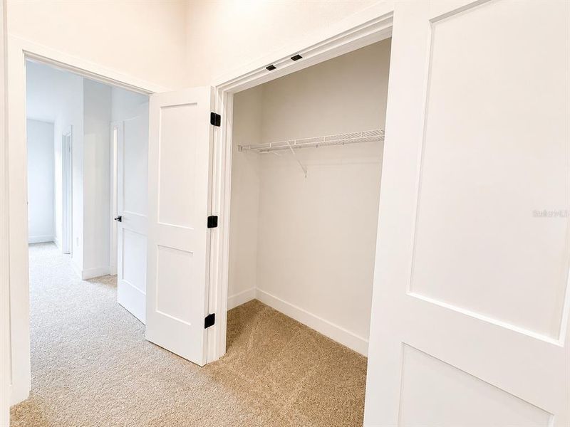 Spacious, unfurnished interior of a new home in , St. Cloud (Image 18).