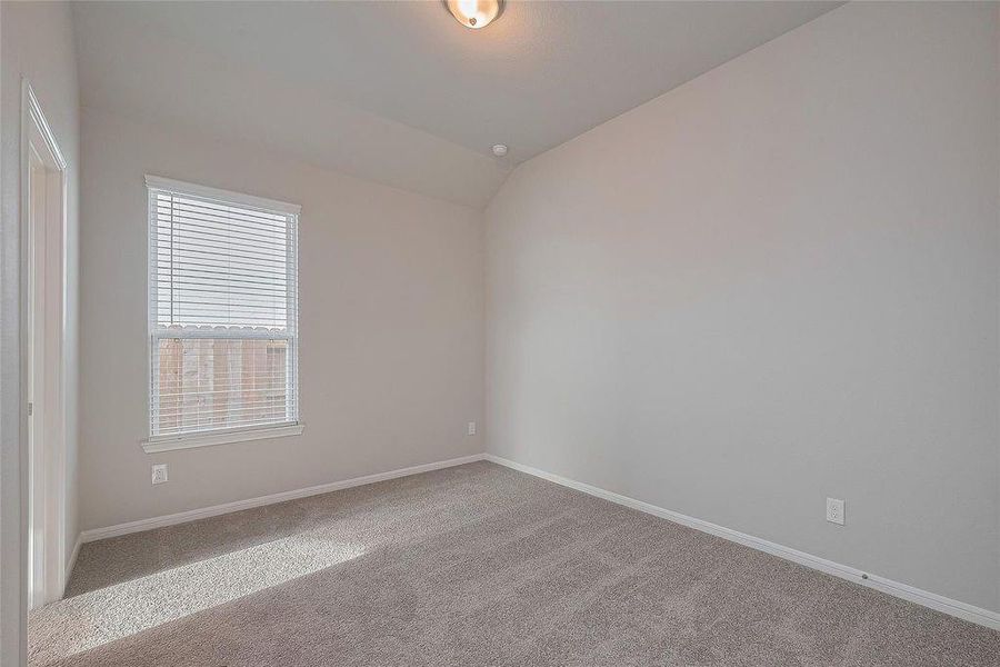 Spacious, unfurnished interior of a new home in River Ranch, Dayton (Image 20).