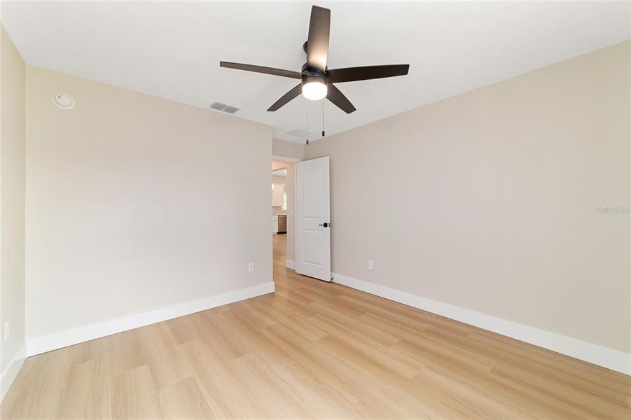 Spacious, unfurnished interior of a new home in , Dunnellon (Image 44).
