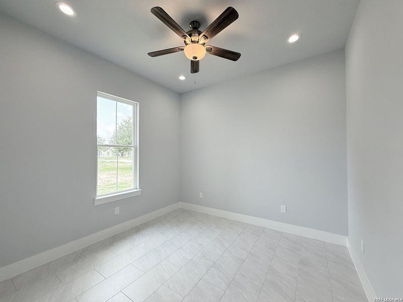 Spacious, unfurnished interior of a new home in , Lytle (Image 22).