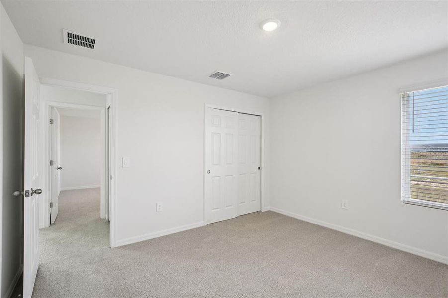 Spacious, unfurnished interior of a new home in , Lake Alfred (Image 24).