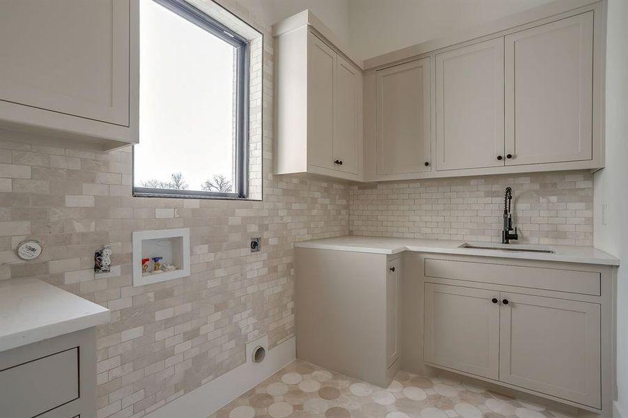 Furnished interior view inside a new home in , Weatherford (Image 27).