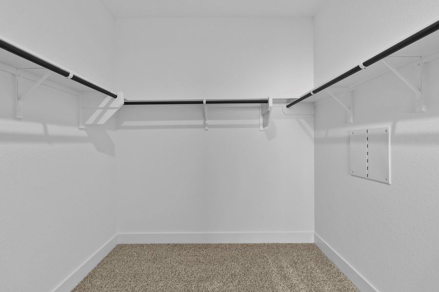 Spacious, unfurnished interior of a new home in Silverthorne, Conroe (Image 21). Spacious, unfurnished interior of a new home in Silverthorne, Conroe (Image 21).