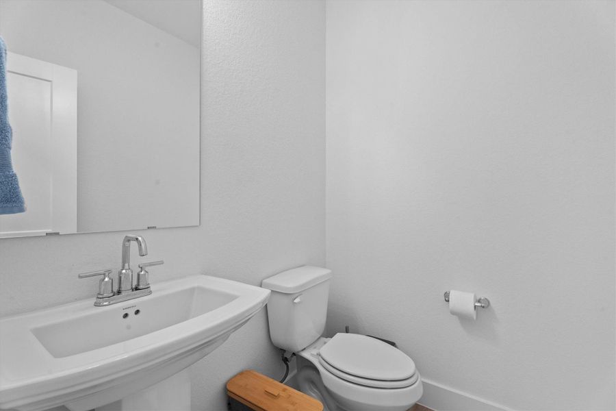 Furnished interior view inside a new home in Sorella, Tomball (Image 8).