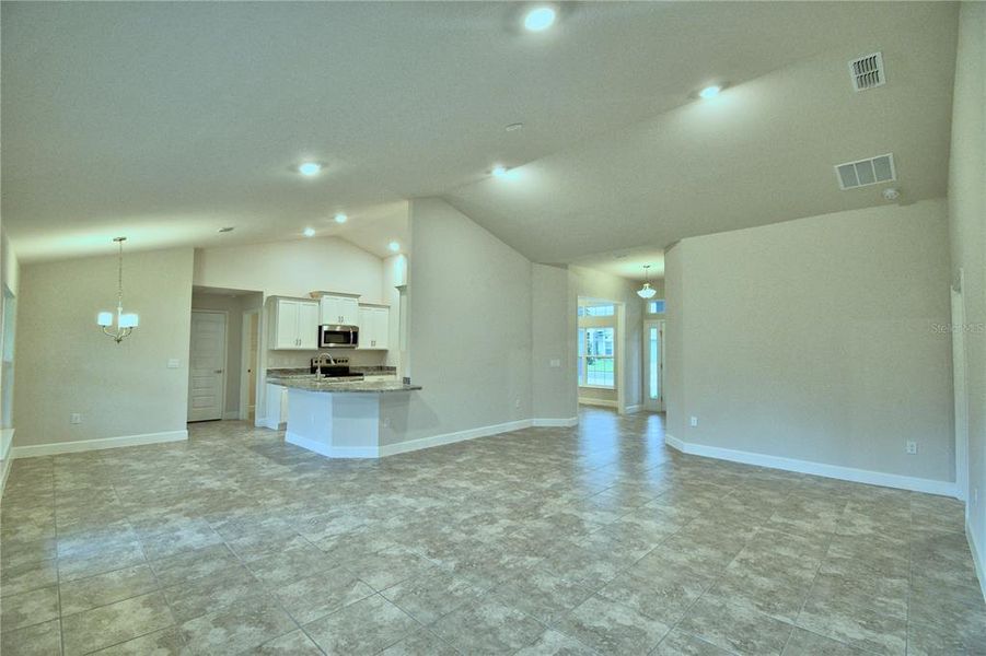 Spacious, unfurnished interior of a new home in Cadence Crossing, Auburndale (Image 29). Spacious, unfurnished interior of a new home in Cadence Crossing, Auburndale (Image 29).