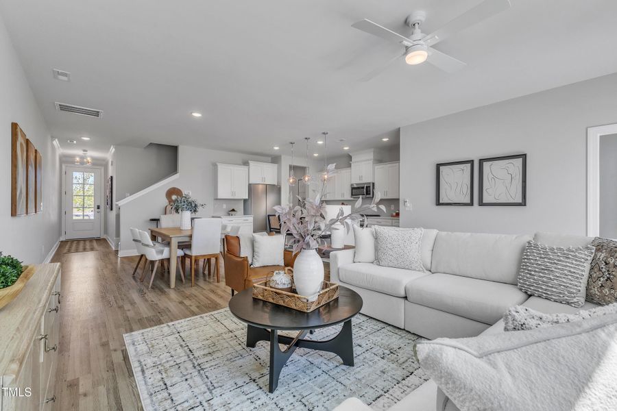 16-8918-Kennebec-Crossing-9-Fridge