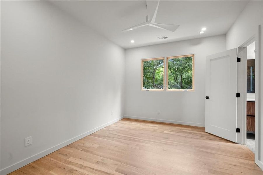 Spacious, unfurnished interior of a new home in , Atlanta (Image 45). Spacious, unfurnished interior of a new home in , Atlanta (Image 45).
