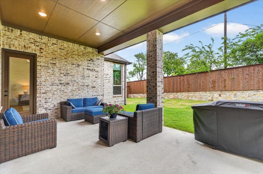 Exterior details and patio area of a home in Saddle Star Estates, Rockwall (Image 3).
