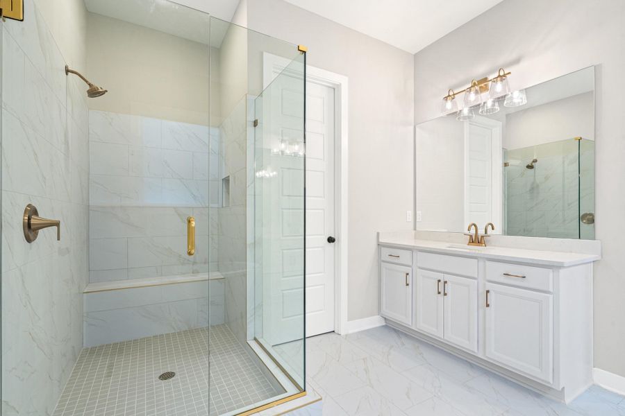 Furnished interior view inside a new home in Lockwood, Collierville (Image 11).