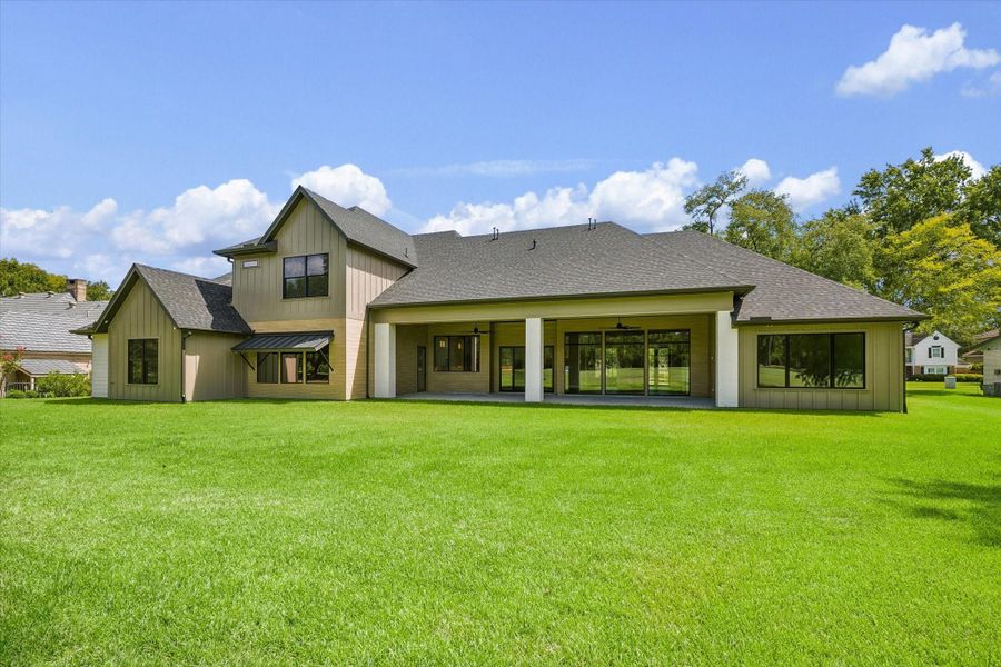 Exterior details and patio area of a home in , Houston (Image 4).