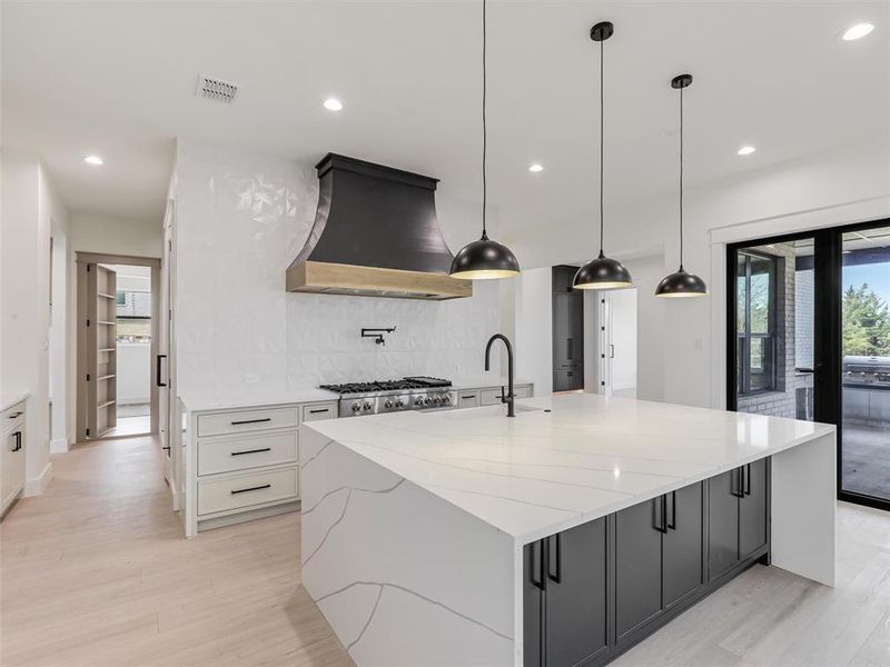 Furnished interior view inside a new home in , Gunter (Image 13).